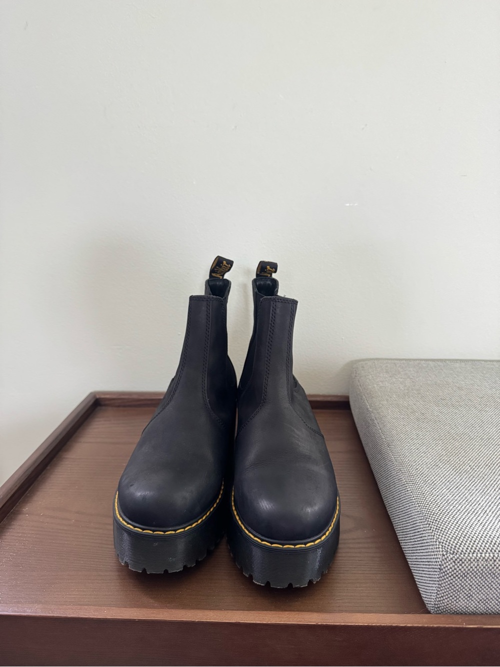 Dr. Martens Rometty Wyoming Platform Chelsea Boots - women’s 11